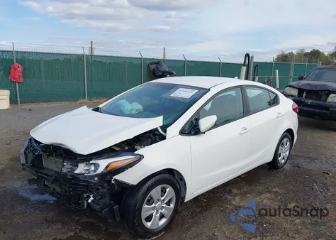 2017 Kia Forte Lx z USA, uszkodzony, nr VIN 3KPFK4A7XHE015468